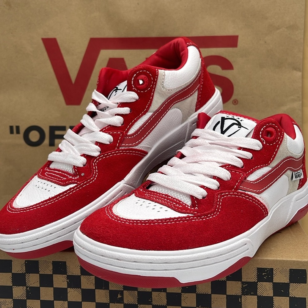 Vans Men’s Rowan 2 Red/White
VN0A2Z3IY52 Sneakers - Picture 4 of 16